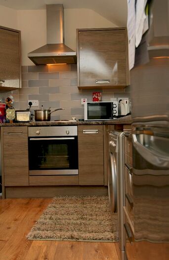 4 Bedroom Property To Rent In Diana Street, Cathays, Cardiff, CF24