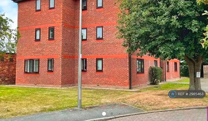 2 Bedroom Flat To Rent In Wetherby Close, Chester, CH1