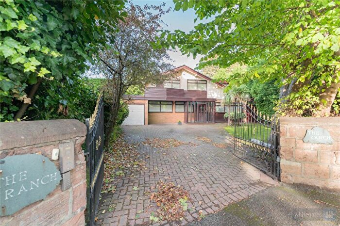 3 Bedroom Detached House For Sale In South Drive, Sandfield Park, Liverpool, Merseyside, L12
