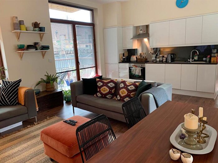 2 Bedroom Apartment To Rent In Peckham High Street, London, SE15