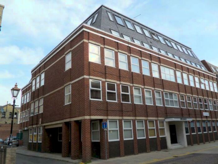 2 Bedroom Flat To Rent In St James House, - Priestgate, Peterborough, PE1