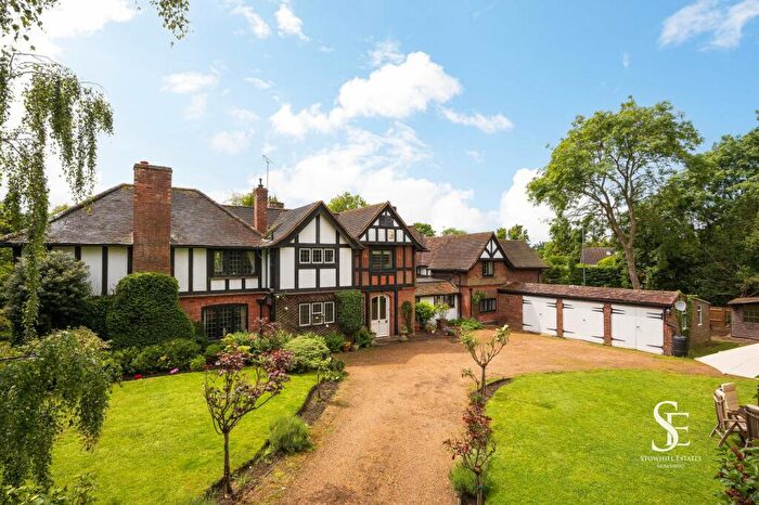 7 Bedroom Detached House For Sale In Old Farm Drive, Warfield Borders, RG12