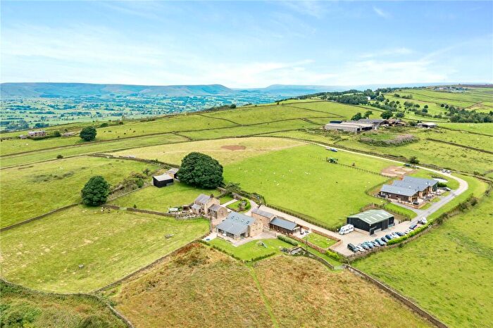 4 Bedroom Barn Conversion For Sale In Higher Road, Longridge, Preston, Lancashire, PR3