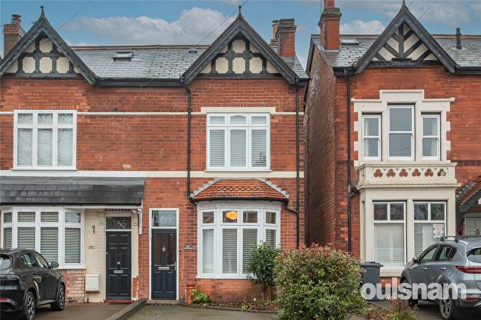 3 Bedroom Semi Detached House For Sale In Station Road, Kings Norton, Birmingham, B30