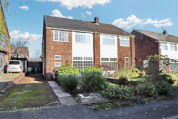 3 Bedroom Semi Detached House For Sale In Woodhall Avenue, Whitefield, M45