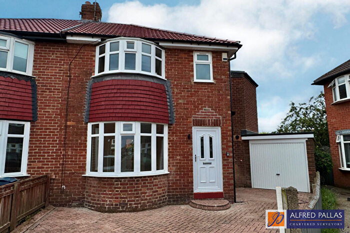 4 Bedroom Semi-Detached House To Rent In Marina Avenue, Fulwell, SR6