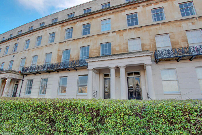 Studio To Rent In Flat, Lansdown Crescent, Cheltenham, GL50