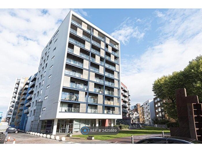1 Bedroom Flat To Rent In Arizona Building, London, SE13