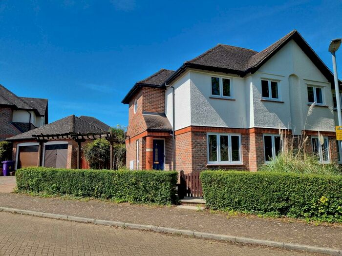3 Bedroom House To Rent In Furlay Close, Letchworth Garden City, SG6