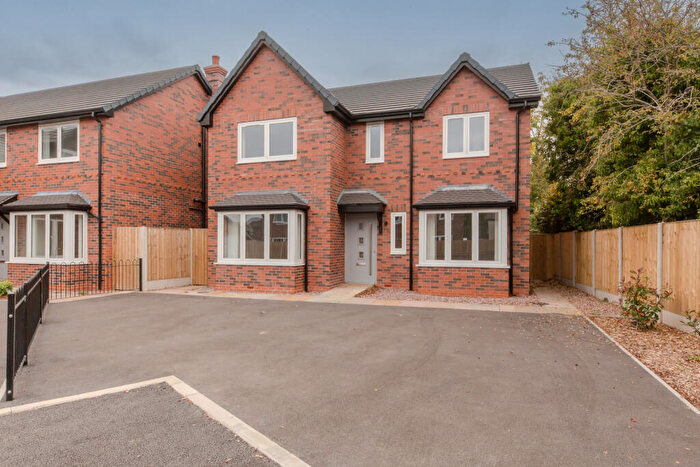 5 Bedroom Detached House For Sale In Linnards Lane, Wincham, CW9