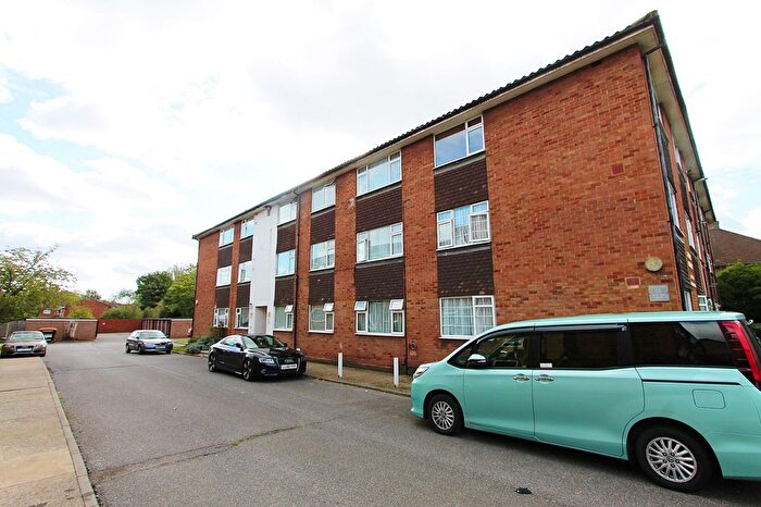 2 Bedroom Flat To Rent In Church Road, Northolt, UB5