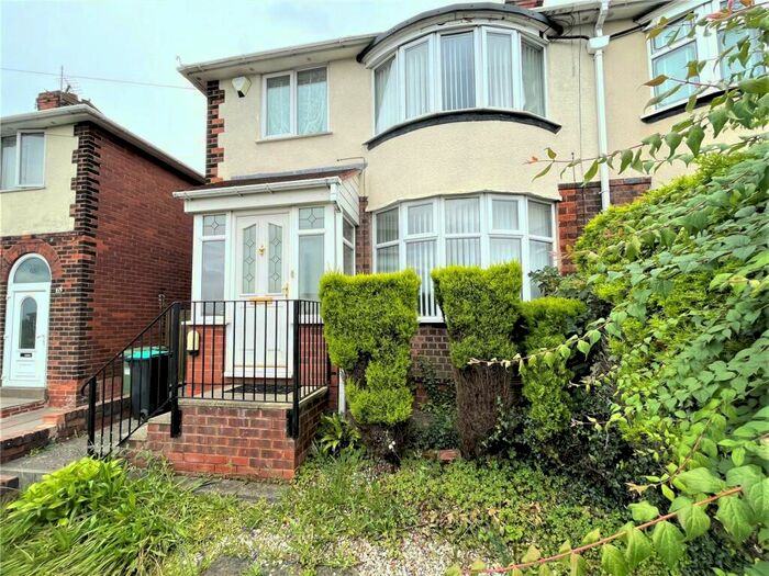 3 Bedroom Semi-Detached House To Rent In Forest Road, Mansfield, Nottinghamshire, NG18