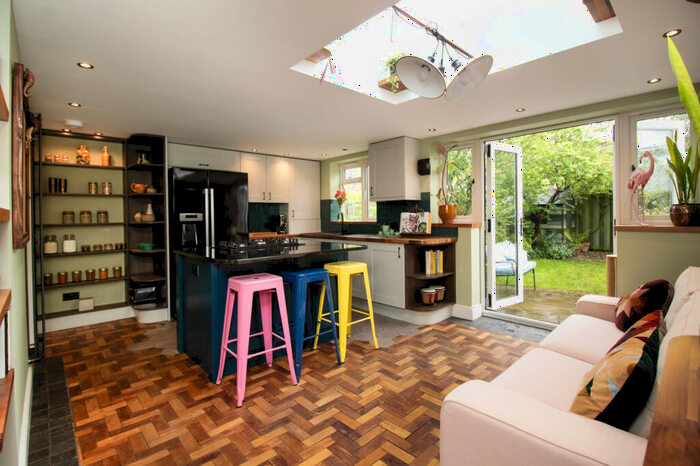 3 Bedroom Flat To Rent In Barry Road, London, SE22