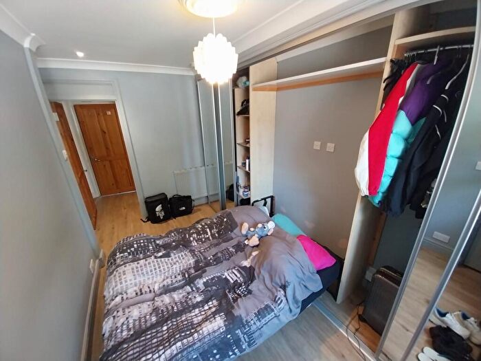 1 Bedroom Flat To Rent In Barracks Lane, Oxford, OX4