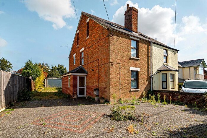 4 Bedroom Semi-Detached House For Sale In Spring Lane, Littlemore, Oxford, Oxfordshire, OX4