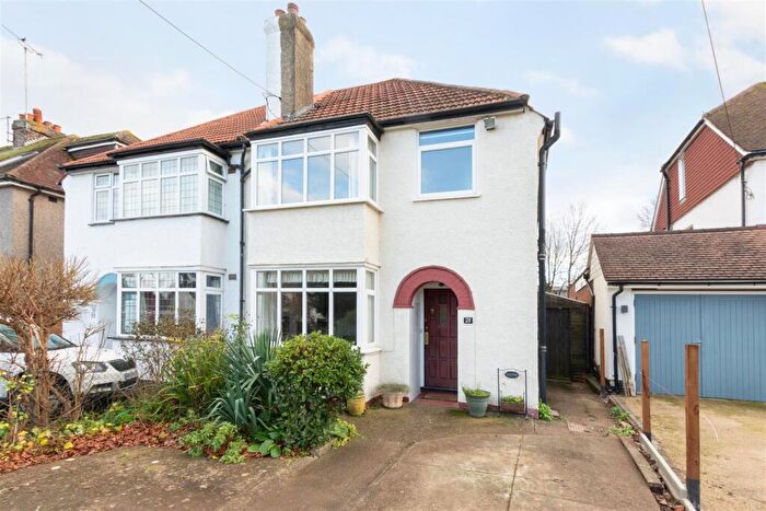 3 Bedroom Semi Detached House For Sale In Cudham Lane North, Green Street Green, BR6