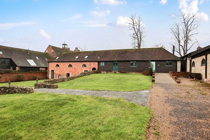 5 Bedroom Detached House To Rent In Mereworth Road, Mereworth, Maidstone, ME18