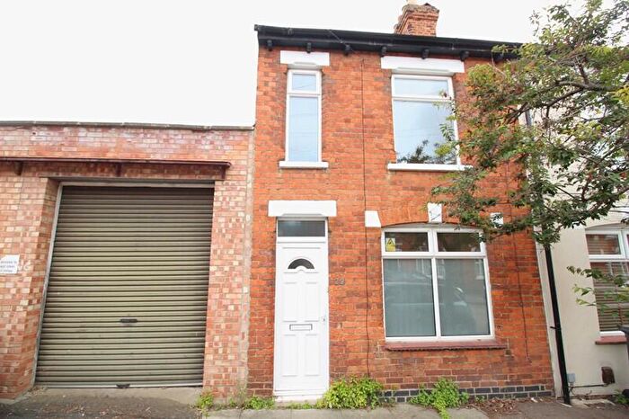 3 Bedroom End Of Terrace House To Rent In Salisbury Street, Bedford, MK41