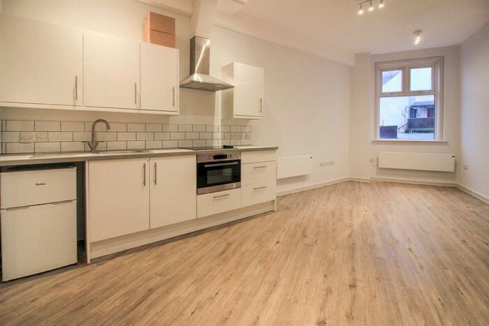 1 Bedroom Flat To Rent In Britannia Road North, PO5