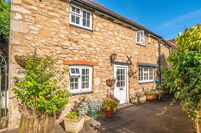 3 Bedroom Cottage For Sale In Bell Lane, Oxford, OX33