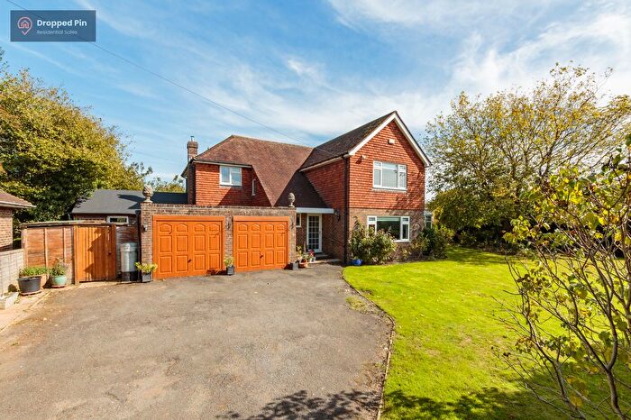 3 Bedroom Detached House For Sale In Station Road, Isfield, TN22