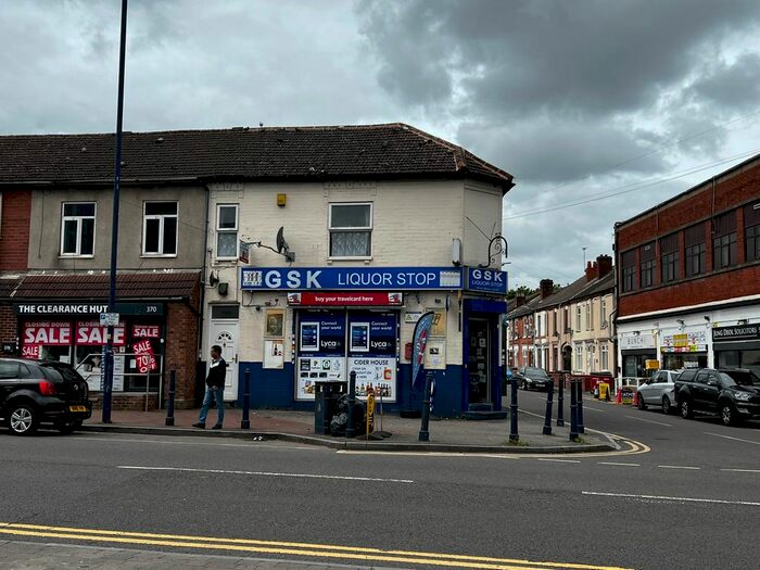 2 Bedroom Flat To Rent In Dudley Road, Blakenhall, Wolverhampton, WV2