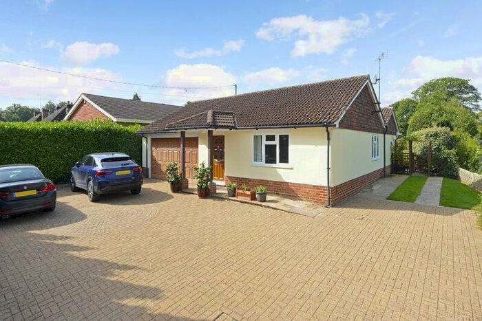 3 Bedroom Bungalow For Sale In The Green, Ewhurst, GU6