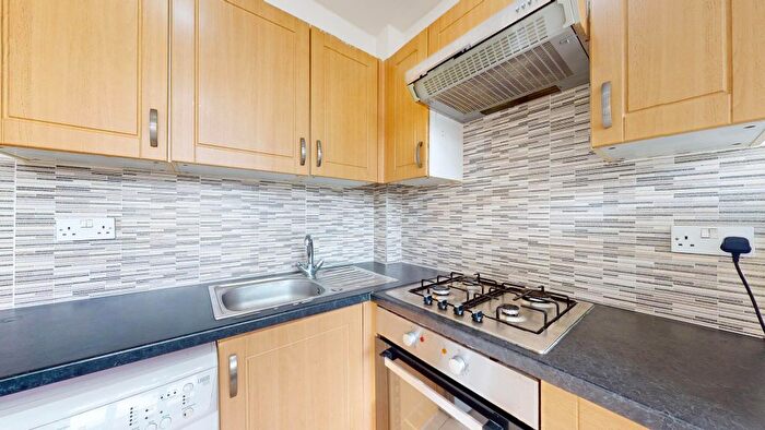 Studio To Rent In High Street, London, NW10