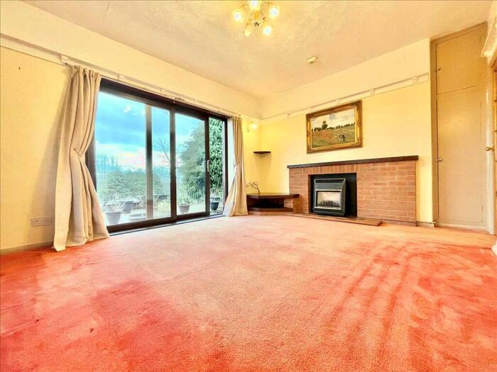3 Bedroom Bungalow For Sale In Cedar Avenue, Kirkby In Ashfield, NG17