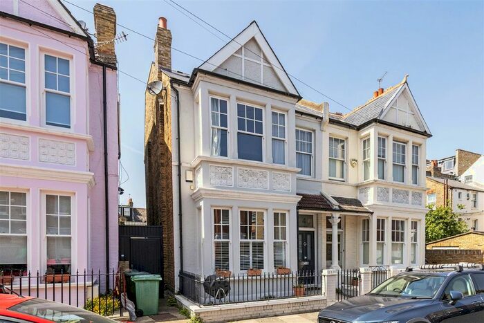 5 Bedroom Semi-Detached House To Rent In Roskell Road, London, SW15