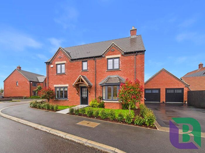 4 Bedroom Detached House For Sale In Menday Gardens, Milton Keynes, MK17