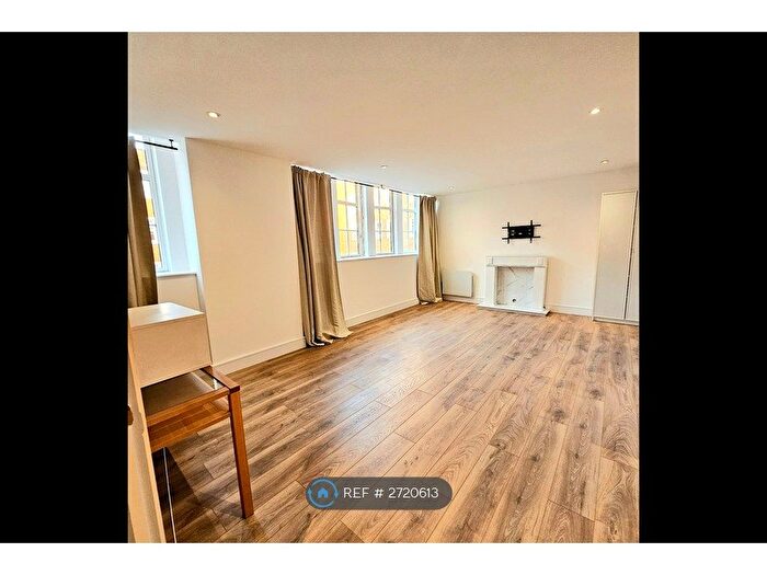 2 Bedroom Flat To Rent In Romney House, London, SW1P