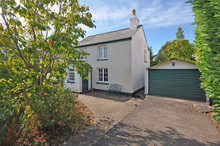 3 Bedroom Detached House For Sale In Pentre-Poeth Road, Bassaleg, NP10