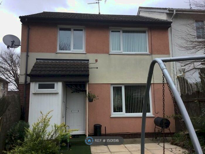 3 Bedroom Terraced House To Rent In Rose Close, Nottingham, NG3