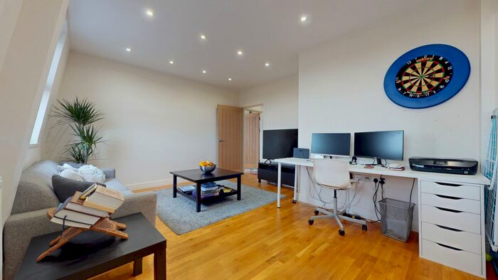 2 Bedroom Flat To Rent In Cavendish Avenue, Harrow, HA1