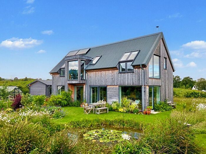 3 Bedroom Detached House For Sale In The Neuk, Taynuilt, Argyll, PA35