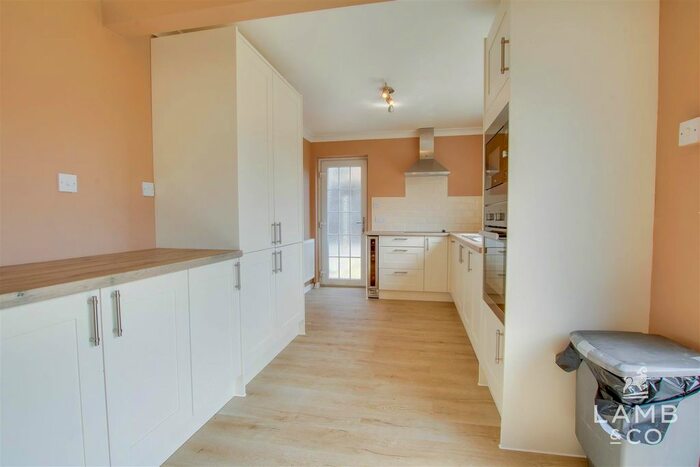 4 Bedroom Detached House For Sale In St. Johns Road, Clacton-On-Sea, CO16