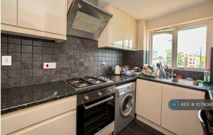 2 Bedroom Flat To Rent In John Silken La, Deptford, SE8