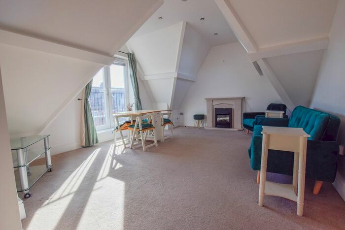 2 Bedroom Flat To Rent In Portchester Place, Bournemouth, BH8