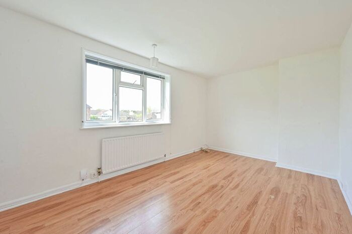 2 Bedroom Terraced House To Rent In Bordesley Road, Morden, SM4