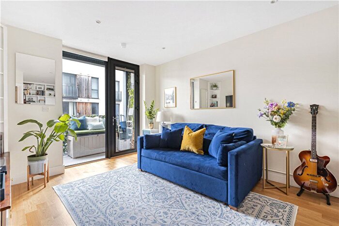 1 Bedroom Flat To Rent In City Walk, London, SE1