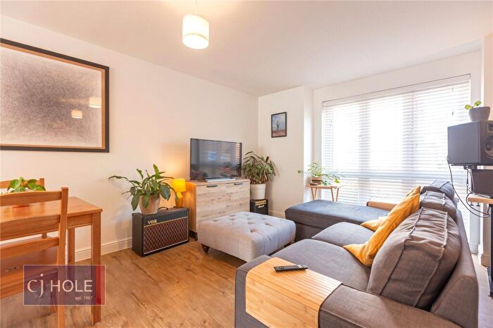 2 Bedroom Apartment To Rent In Mustoe Road, Frenchay, Bristol, BS16