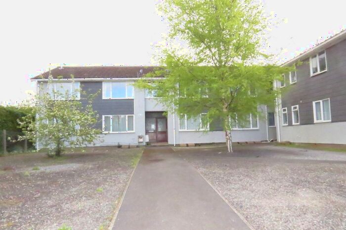2 Bedroom Flat To Rent In - Sandford Road, Winscombe, North Somerset., BS25