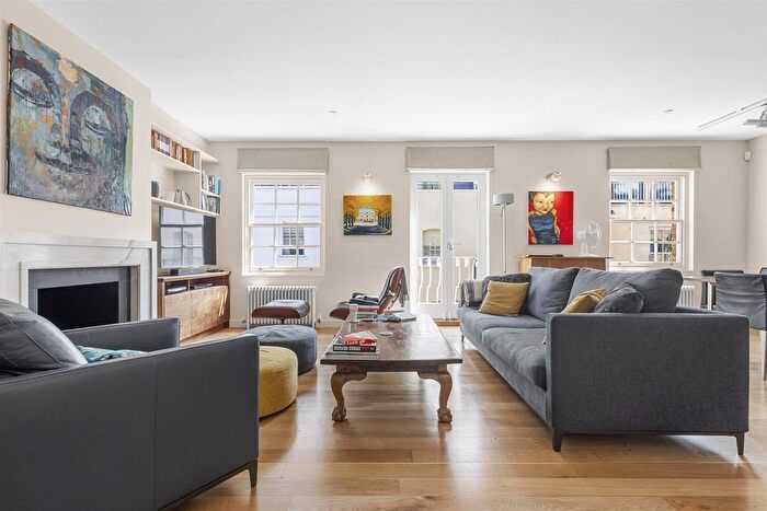 4 Bedroom Mews To Rent In Ennismore Mews, London, SW7