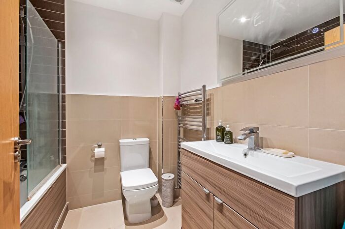 1 Bedroom Flat To Rent In Hervey Road, London, SE3
