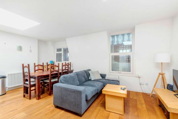 1 Bedroom Flat To Rent In Uxbridge Road, Shepherd's Bush, London, W12