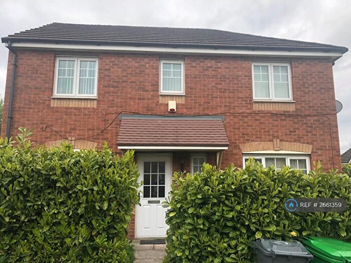 3 Bedroom Semi Detached House To Rent In Saddlecote Close, Manchester, M8