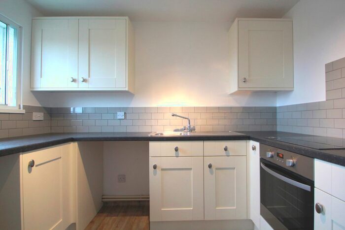 1 Bedroom Flat To Rent In Sheridan Court, Hounslow, TW4