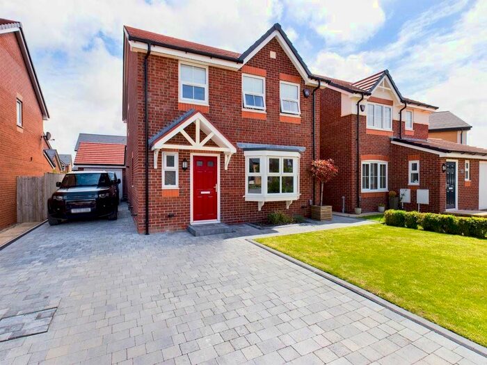 4 Bedroom Detached House To Rent In Redwood Boulevard, Blackpool, Lancashire, FY4