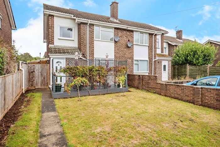 3 Bedroom Semi-detached House For Sale In St. Davids Close, Bulwark, Chepstow, NP16